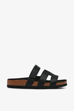 Duffy Sandaler