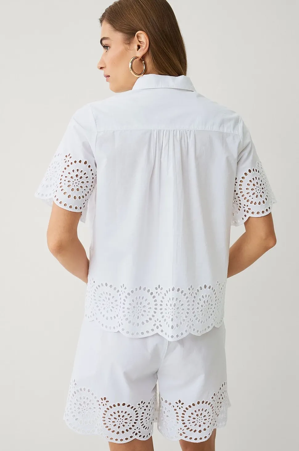 Ellos Collection Shorts med broderie anglaise