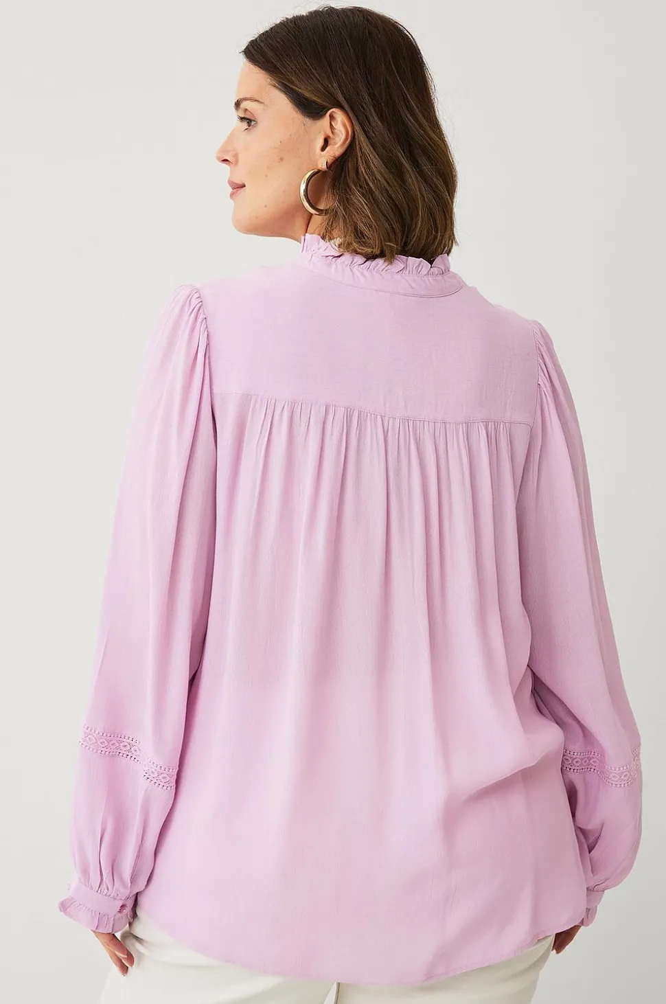 Ellos Plus collection Blus med spetsdetaljer