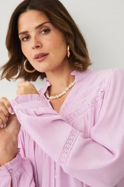 Ellos Plus collection Blus med spetsdetaljer