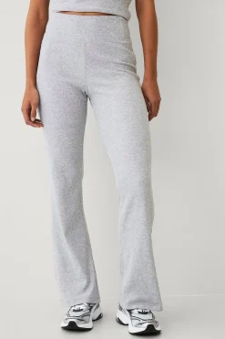 Ellos STUDIO Yogabyxa Straight Leg Soft Rib