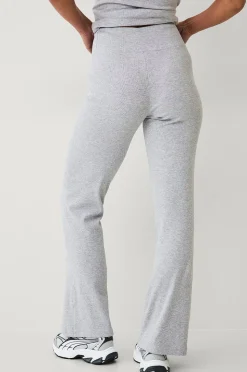 Ellos STUDIO Yogabyxa Straight Leg Soft Rib